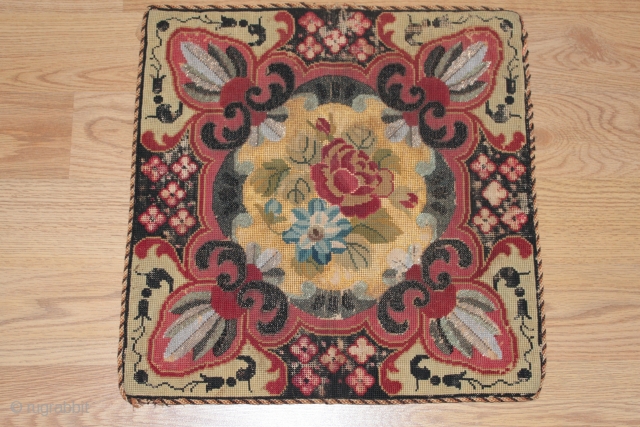 Antique beaded suzani circa 1870s,is a museum piece worth.bead + silk + katoen + wool. 
It looks like red vomited.[wrapped in red silk].size 0.42cm x 0.42cm       