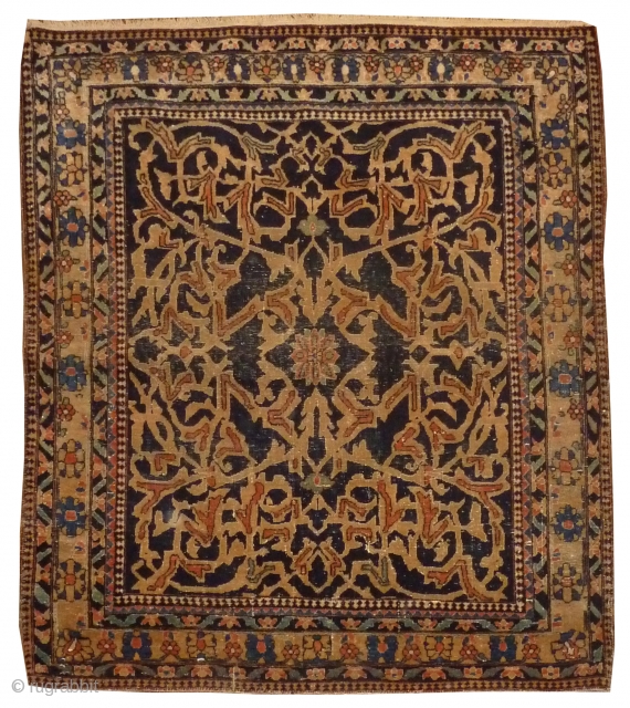 Kashan All Over Design Rug 
Late 19th Century
1,05 x 0,88m                       