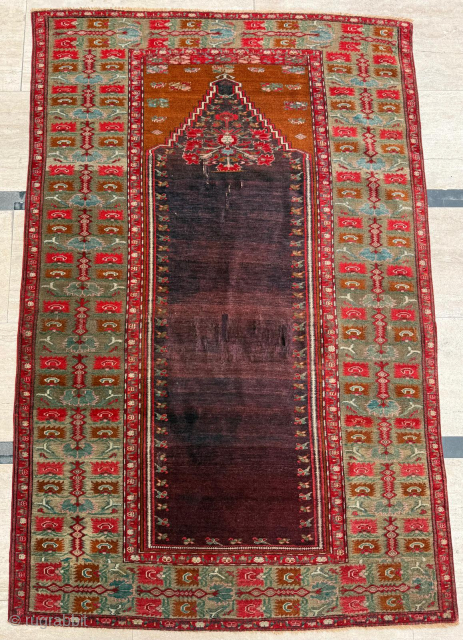 Late 19th century Silkweft Sivas Prayer Rug. Rare purple background, Size 100 x 150 cm. Please send me direct mail.

emreaydin10@icloud.com

Instagram - @emreaydinrug           