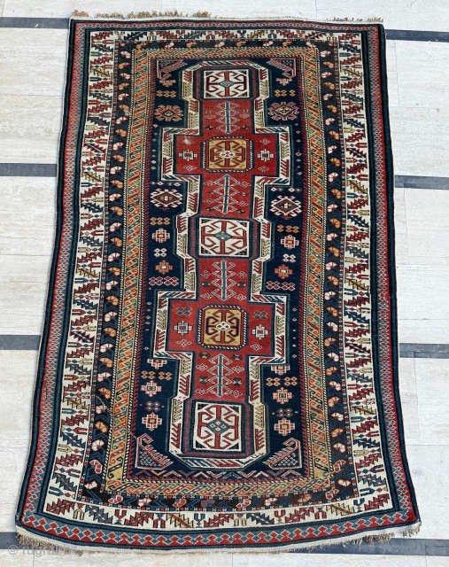 Late of the 19th century Shirvan rug. Size 120 x 187 cm. Please send me directly mail.
emreaydin10@icloud.com
0090 + 544 374 10 98           