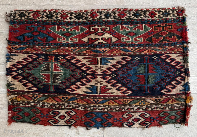 Late of the 19th century Shahsevan Sumac bagface, size 32 x 47 cm.
Please send me directly mail.
emreaydin10@icloud.com
0090 + 544 374 10 98 
          