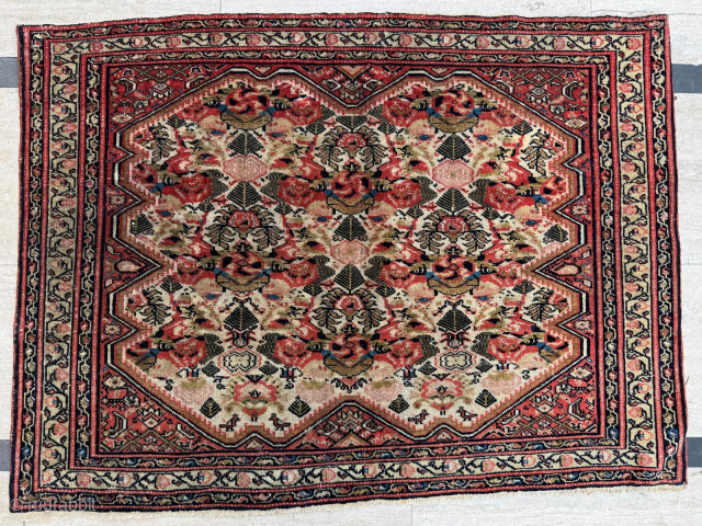 Circa 1880s Melayer Bag. Has thin woven quality. Size 80 x 105 cm. Please send me direct mail.

emreaydin10@icloud.com

Instagram - @emreaydinrug             