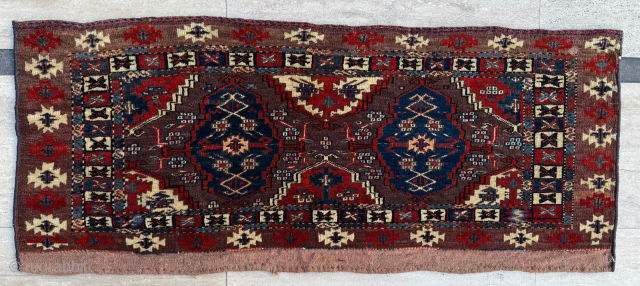 Middle of the 19th Century Chodor Chuval, in Good condotion. Size 48x115 cm. Please send me directly mail.

emreaydin10@icloud.com

Instagram - @emreaydinrug             