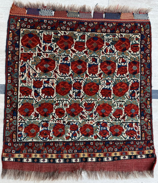 Circa 1870s Khamse Bagface, great condition. Cool flower design, size 75 x 84 cm. Please send me direct mail.

emreaydin10@icloud.com

Instagram - @emreaydinrug            