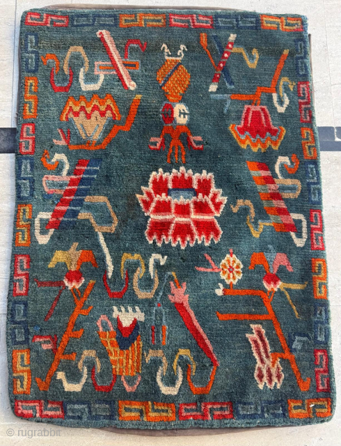 Late 19th century Tibet Rug, cute size 55 x 75 cm. Please send me direct mail.

emreaydin10@icloud.com

Instagram - @emreaydinrug               