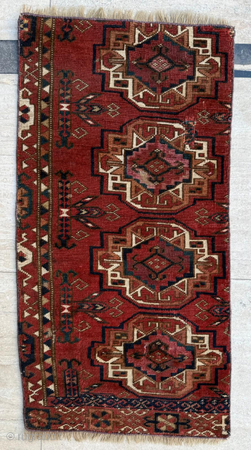 Circa 1850 Saryk Chuval Fragment, size 31 x 61 cm. Please send me direct mail.
emreaydin10@icloud.com
Instagram - @emreaydinrug
