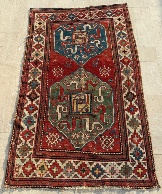 Circa 1870 Caucasian Cloudband rug, size 135 x 212 cm. Please send me direct mail.


emreaydin10@icloud.com

Instagram - @emreaydinrug                