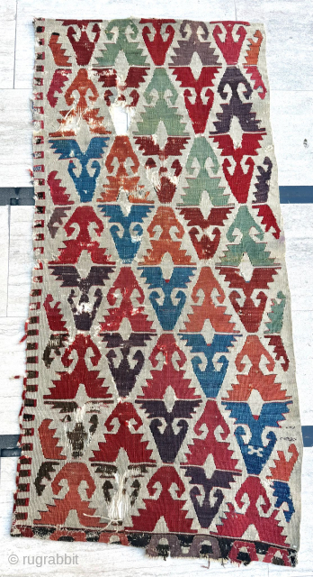 Circa 1840 Sivrihisar Kilim Fragment, Size 65 x 135 cm. Please send me direct mail.

emreaydin10@icloud.com

Instagram - @emreaydinrug                
