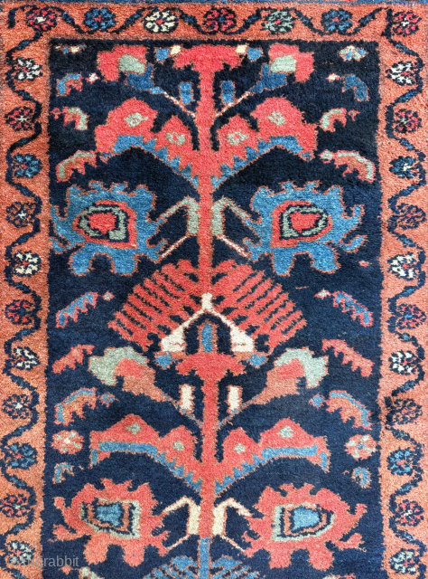 Circa 1900 Hamadan Rug
Great condition , size 100 x 190 cm 
Please send me direct mail.

emreaydin10@icloud.com

Instagram - @emreaydinrug               