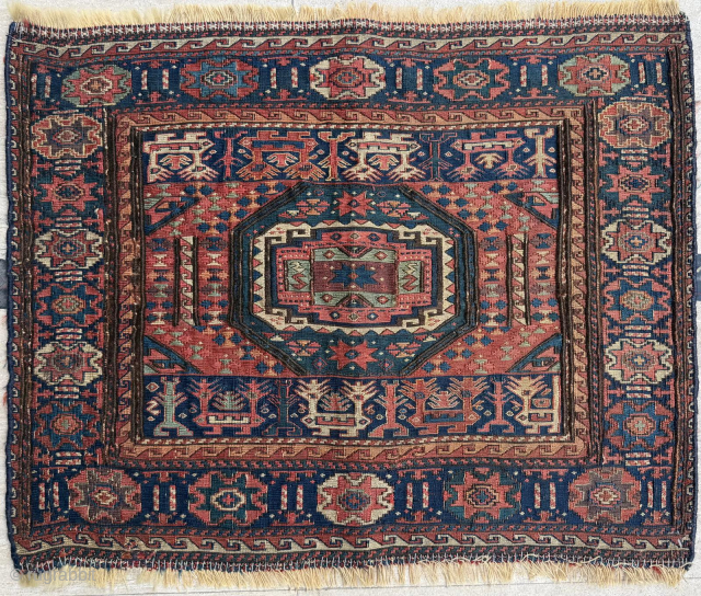 Mid 19th century Shahsevan Sumac Bagface, Size 56 x 59 cm. Please send me direct mail.
emreaydin10@icloud.com
Instagram - @emreaydinrug