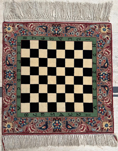 Small Isfahan Rug. It has a beautiful chessboard design, great condition and fine quality. 10 X 10 Quality. 
Size: 53 x 53 cm.

Please send me direct mail

emreaydin10@icloud.com      