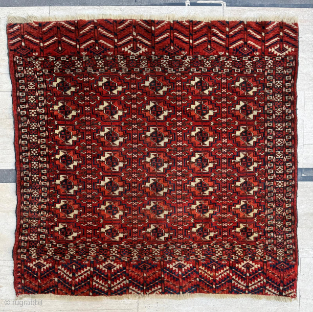 Circa 1870s Turkman Tekke Wedding Rug. Square size size, 103 x 103 cm. Please send me direct mail.

emreaydin10@icloud.com

Instagram - @emreaydinrug 

            