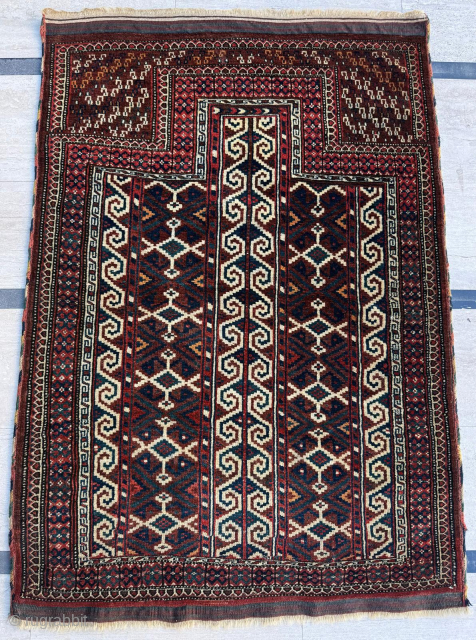 Late 19th century Beluch Prayer Rug, size 104 x 150 cm. Please send me direct mail.
emreaydin10@icloud.com
Instagram - @emreaydinrug