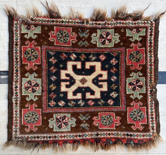 Circa 1870 Shahsevan Wool Bagface. Size 56 x 48 cm. Please send me direct mail.

emreaydin10@icloud.com

Instagram - @emreaydinrug                