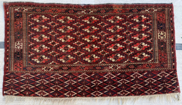 Late 19th century Tekke Chuval. Size 68 x 123 cm. Please send me direct mail.
emreaydin10@icloud.com
Instagram - @emreaydinrug