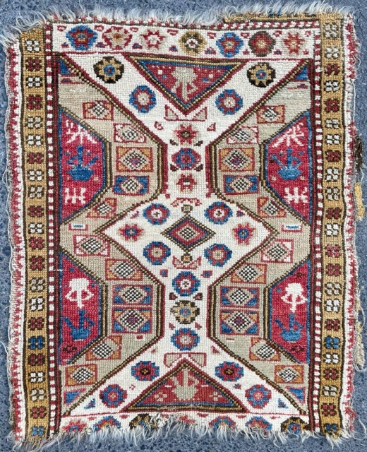 Dazkiri Yastik Circa 1850 size 67x80 cm                          