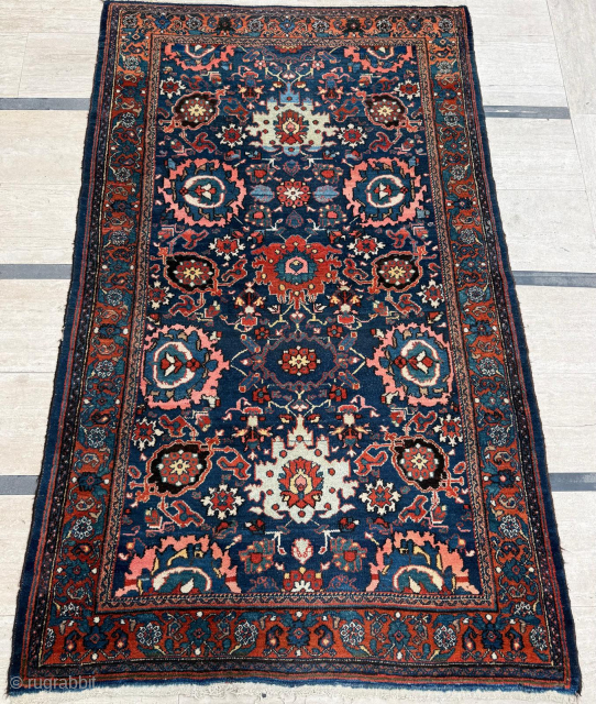 Late 19th century Persian Mahal rug. Unusual design. Has a good condition. Size 130 x 210 cm. Please send me direct mail.

emreaydin10@icloud.com

Instagram - @emreaydinrug         