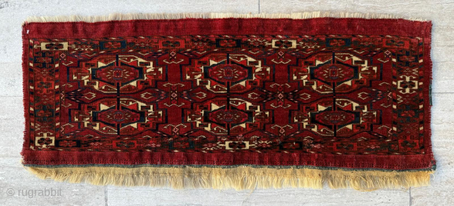 Mid 19th century Turkmen Tekke Torba. Size 30 x 80 cm. Please send me direct mail.

emreaydin10@icloud.com

Instagram - @emreaydinrug               