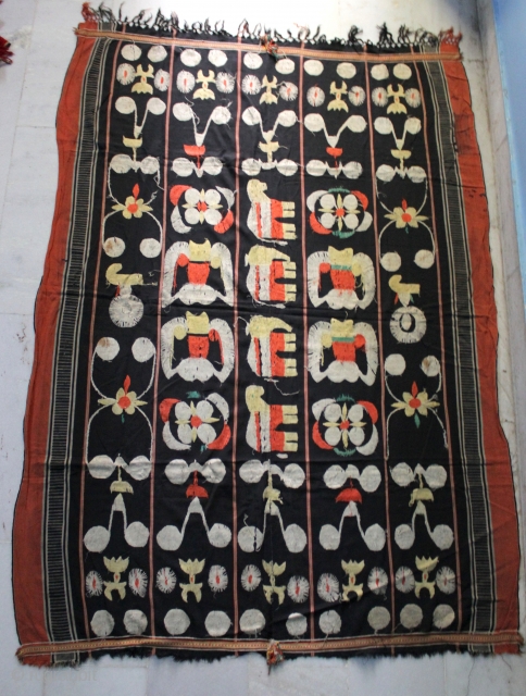 Naga shawl 

Cotton weaving and silk embroidery.
Angami tribe, Nagaland
India
114 x 190 cm.                     