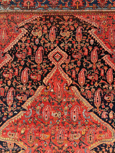 Late 19th Century Melayer. Size: 125 x 190 cm




                        
