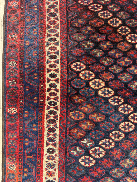 Late 19th Century Jaff Rug.Size: 166 x 220 cm