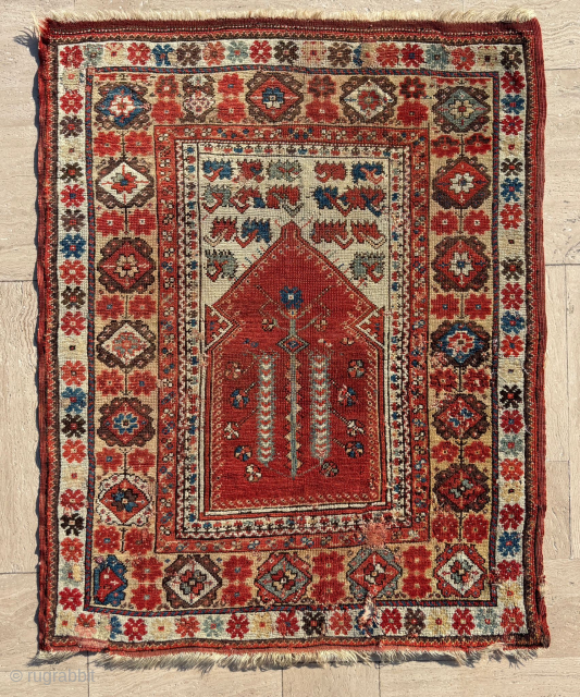 Mid 19th Century Milas Prayer Rug. Size: 105 x 130 cm