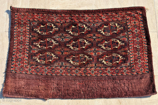 Mid 19th Century Yomud Chuval. Size : 80 x 129 cm                      
