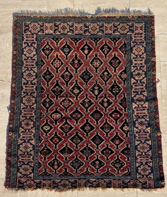 Mid 19th Century Shirvan Rug. Size: 105 x 125 cm