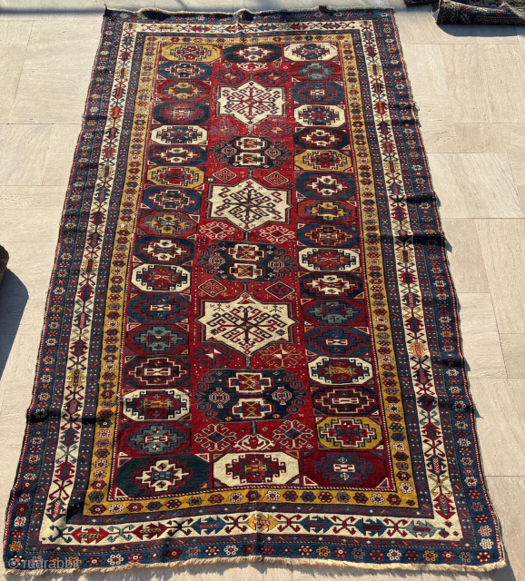 Mid 19th Century Shirvan Rug.Size: 160 x 300 cm                        