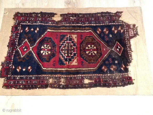 Kurdish carpet yastik from Malatya area 
Early 18th century ,already mended on linen 
Size : 0,82 x 0,50 
              