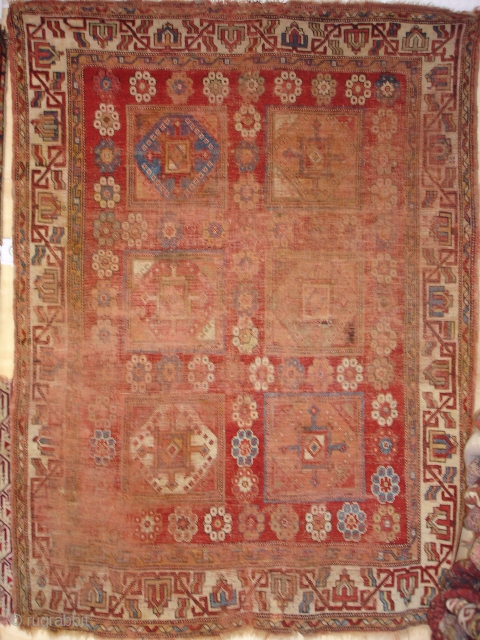 Ushak / Selendi 165x230 very old frg. rug nerly 200 years old                     