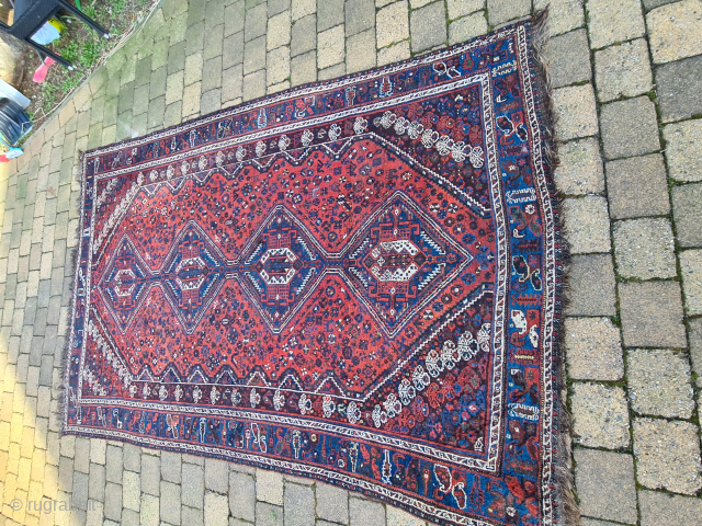 Antique tribal oversize Shiraz Ghashghai carpet. Over 100 years old. 320x260cm. 
Wool on wool.  Naturel dyes.  

worldwide shipping from Germany possible 

Please contact me directly: 

Goekay.sargin@yahoo.de     