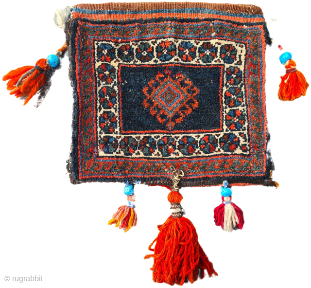 Lovely small tribal Luri Chanteh Bag with tassels and naturel dyes. ~ 33x32cm Please contact me only directly: goekay.sargin@yahoo.de