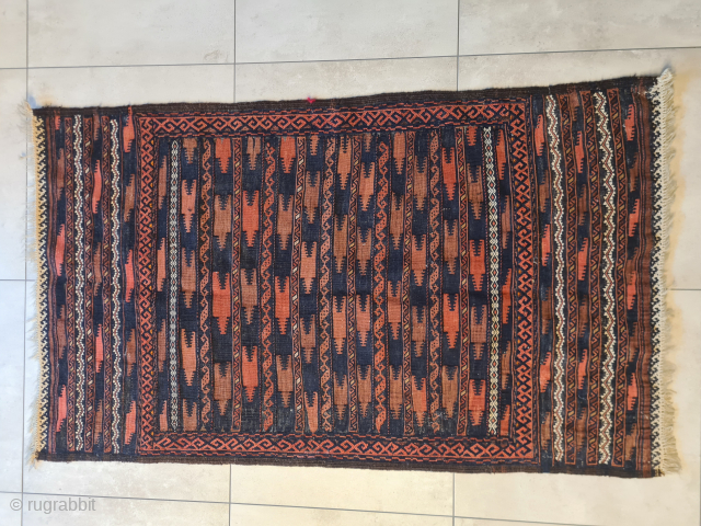 Nice tribal Baluch kilim with mixed technique (sumakh embroidery and kilim) with interesting pattern. 
Good condition and 

125x75cm

Please contact me only directly: 

goekay.sargin@yahoo.de          
