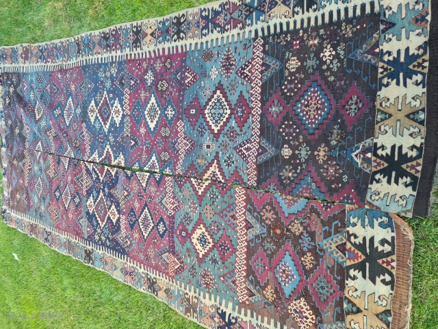 Rare antique turkish Aleppo Reyhanli Kilim 
~ 1800/1850
 170x365cm

all naturel dyes, embroided with cotton
wool on wool                 