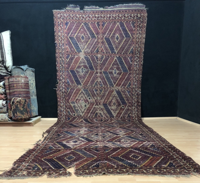 Antique Ersari Rug Size 167x466 cm / 5’5’’ x 15’3’’                       