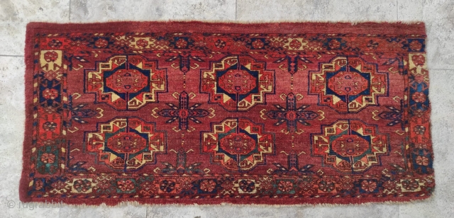 Tekke Torba 

Size : 45 x 100 cm 

RR has an email problem please reach me directly on this email :alpagutrugs@gmail.com            