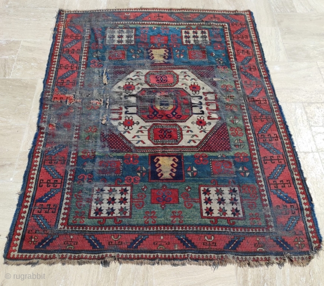 Karacoph Rug 

Size : 160 x 210 cm 

Circa 1850 

RR has an email problem please reach me directly on this email : alpagutrugs@gmail.com         