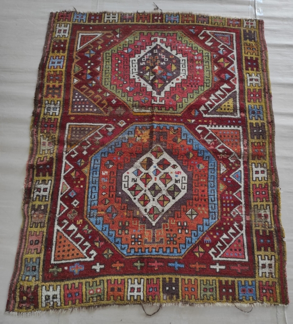 Karapınar Rug

Size : 130x165 cm                            