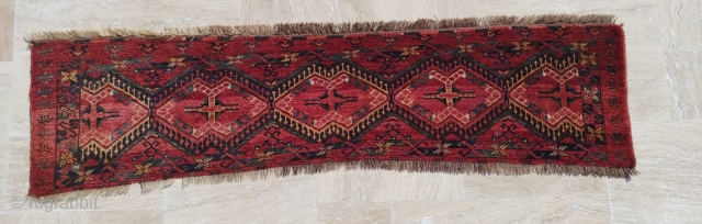 Beshir Trapping 

Size : 40 x 163 cm                         