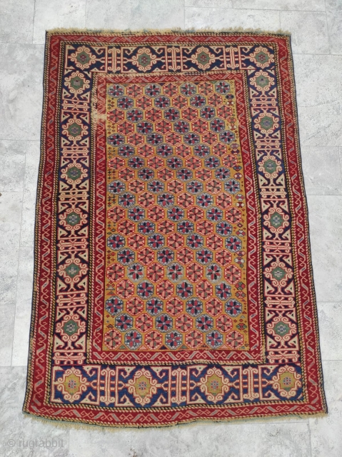 Shirvan Kuba Rug 

Circa 1870s

Size : 103 x 150 cm                       