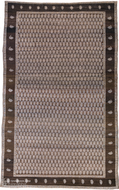 Antique Persian Bakh-Shaiesh Rug
Persia ca. Late 19th Century
14'7" x 9'1" (445 x 277 cm)
FJ Hakimian Reference #05070
                