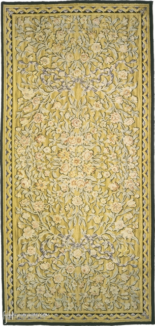 Antique French Savonnerie Rug
France ca.1920
18'6" x 8'8" (565 x 264 cm)
FJ Hakimian Reference #03200

                   