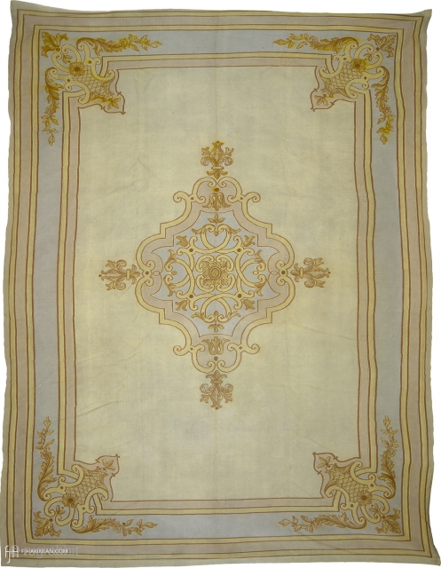 Antique French Aubusson Rug
France ca.1905
10'10" x 8'1" (331 x 247 cm)
FJ Hakimian Reference #02041
                   