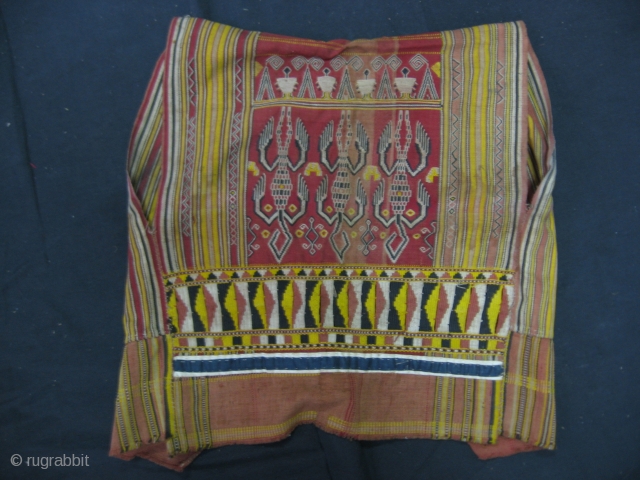 Borneo, Iban Dayak Galambik Jacket.50 x 50 Cm. For more : http://indonesia-textile.blogspot.com                     