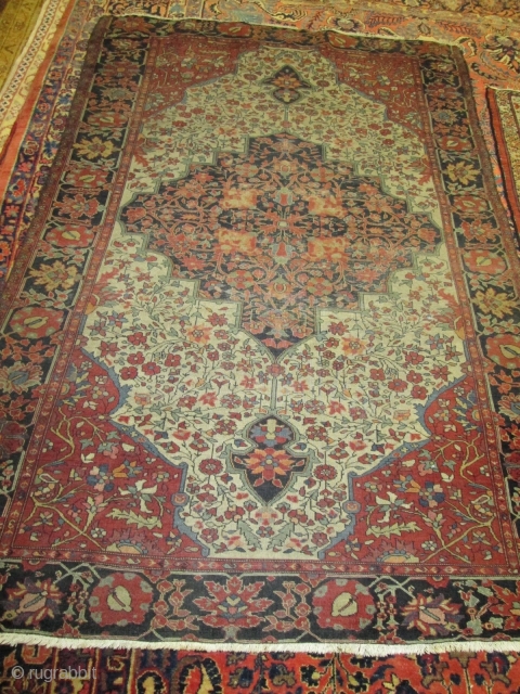 Antique Ferahan Sarouk Rug.

size 6'5''x4'2''.condition low even pile with some worn.                      