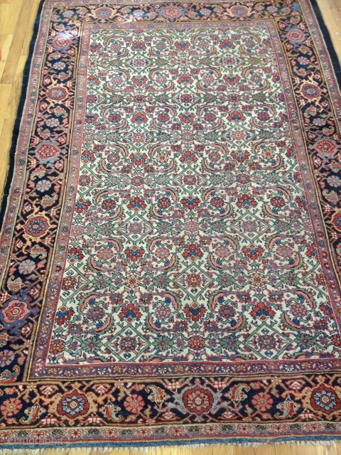 PERSIAN BIDJAR RUG
PERFECT CONDITION
BRILLIANT INTENSE COLORS
4'8 BY 6'11 FT                        