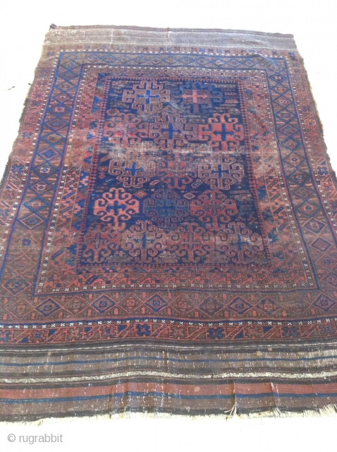 BALUCH RUG
4'10 BY 7'3 FT
BEAUTIFUL COLORS
KILIM SKIRTS ARE GOOD CONDITION
ATTRACTIVE CROSSES                      