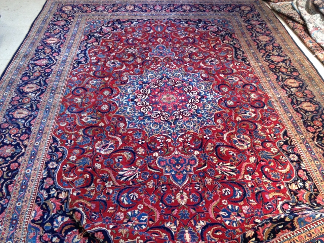 PERSIAN DABEER KASHAN RUG
PERFECT CONDITION
SIZE: 8'9 BY 12'8 FT                        