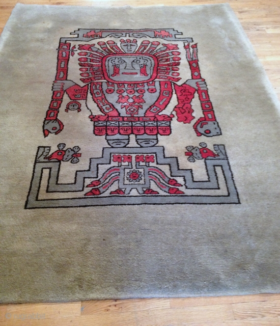 ECUADORIAN RUG WITH MAYAN DESIGN
FROM 1950'S
6 BY 8 FEET
PERFECT CONDITION                       